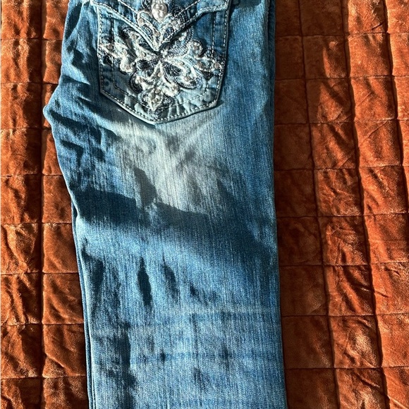 Miss Me Capri - Picture 2 of 3